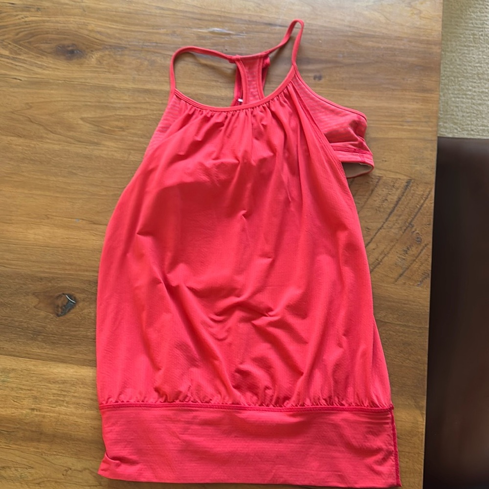 LULULEMON tank top with bra and banded bottom, Size 6